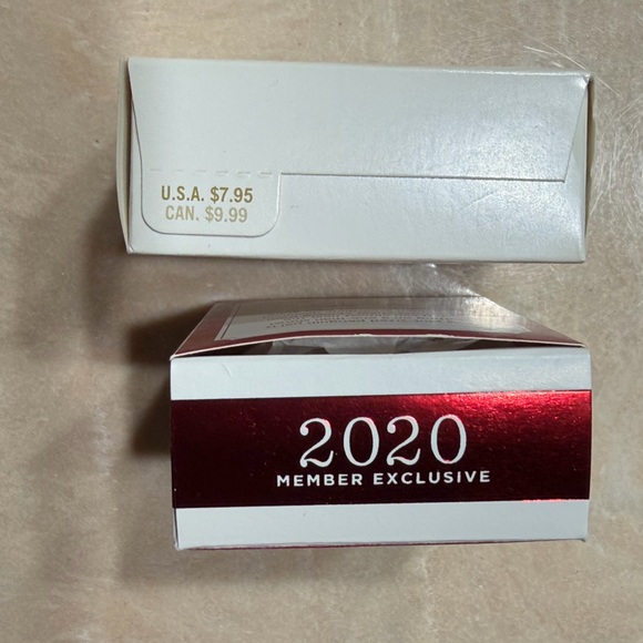 Set of 2 Miniature Hallmark Keepsake Ornaments - Picture 3 of 7